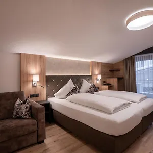 4* Hotel Alphotel Salner